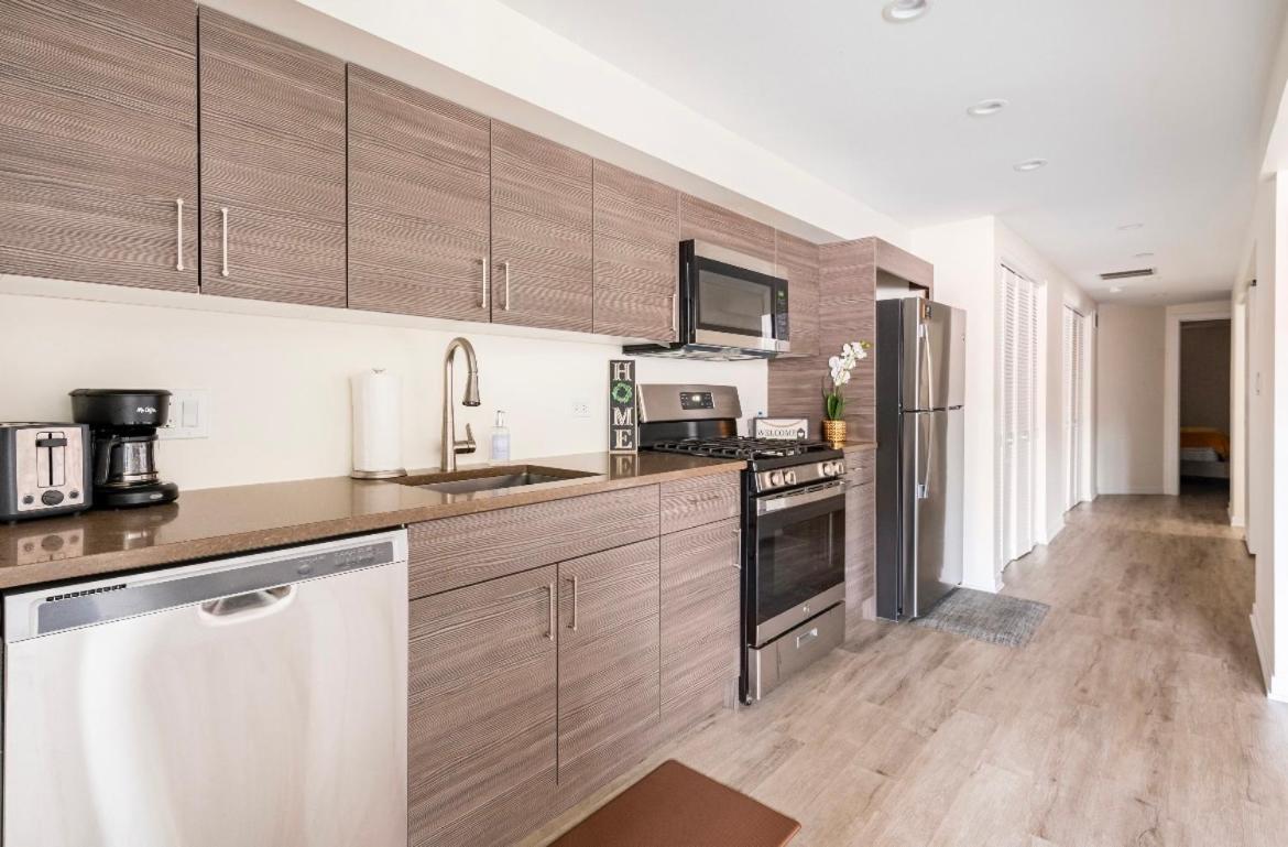 Cozy 2 Brm Apartment Mins Away From United Center Chicago Zewnętrze zdjęcie