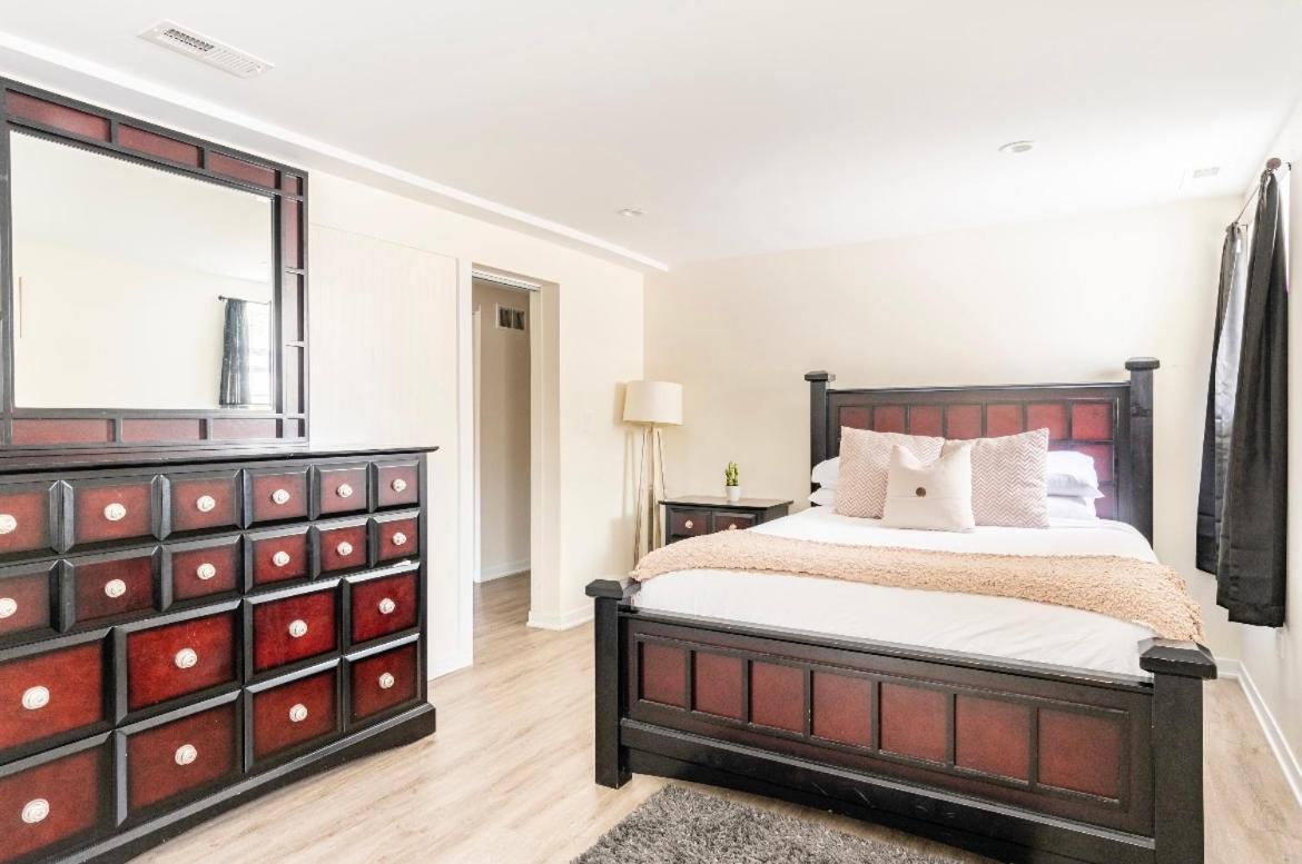 Cozy 2 Brm Apartment Mins Away From United Center Chicago Zewnętrze zdjęcie